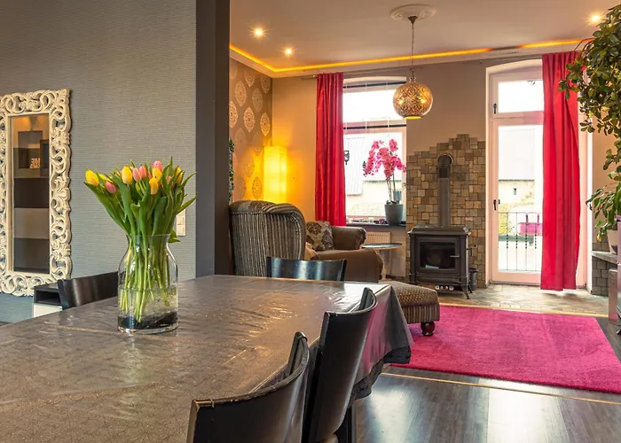 Altes Kappellchen Im Alten Schwesternhaus דירה Weibern